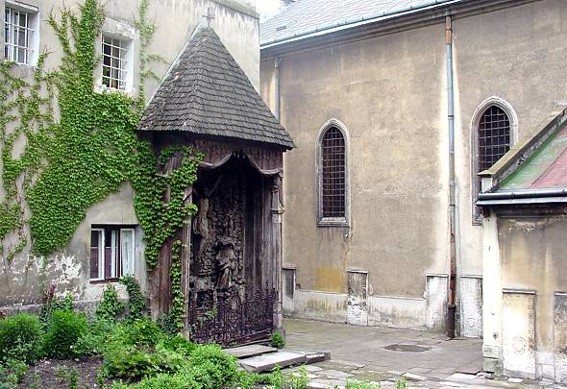 Image -- The Armenian Cathedral in Lviv (courtyard).