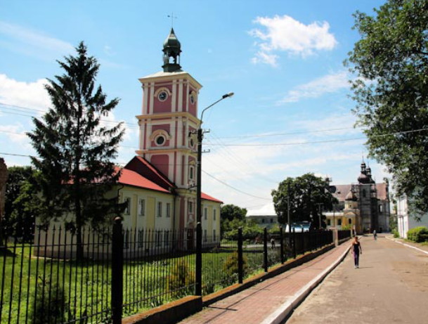 Image -- Belz, Lviv oblast: city hall.