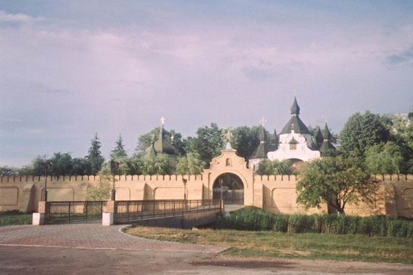 Image -- Berestechko: Saint George's Church complex.