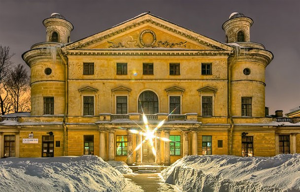 Image -- Oleksander Bezborodkos villa in Saint Petersburg.
