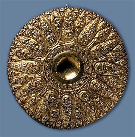 Image -- A gold phiale (4th century BC) from the Bosporan Kingdom.