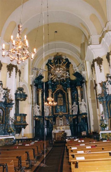 Image -- Buchach: the Dormition Church interior.