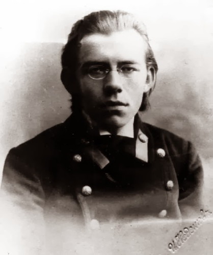 Image -- Dmytro Chyzhevsky (1910s photo).