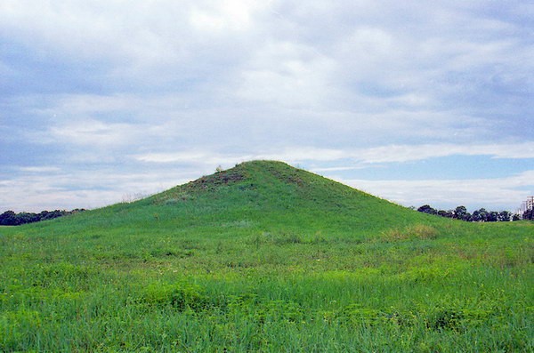 Image -- A Copper Age kurhan in Dnipropetrovsk oblast.