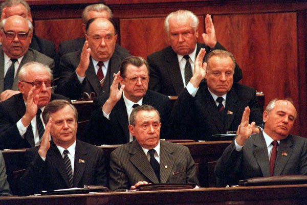 Image -- The Politburo members of the Communist Part of the Soviet Union (1980s).