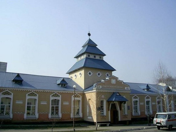 Image -- The former zemstvo hospital in Lubny (designed by Dmytro Diachenko).