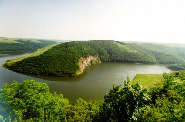 Image -- Dniester River in the vicinity of Kamianets-Podilskyi.