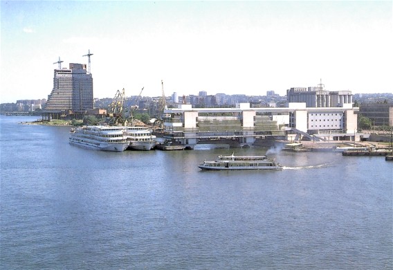 Image -- A river port on the Dnipro River in the city of Dnipro.