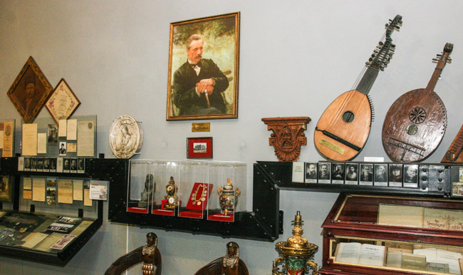 Image -- The Dnipropetrovsk National Historical Museum: Yavornytsky exhibit.
