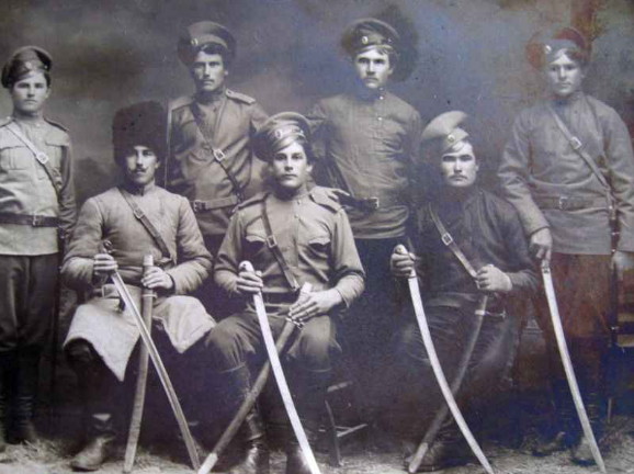Image -- Don Cossacks (early 1900s photo).