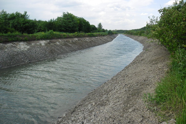 Image -- The Donets-Donbas Canal (with low water level).