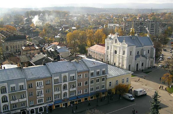 Image -- Drohobych cenral square.