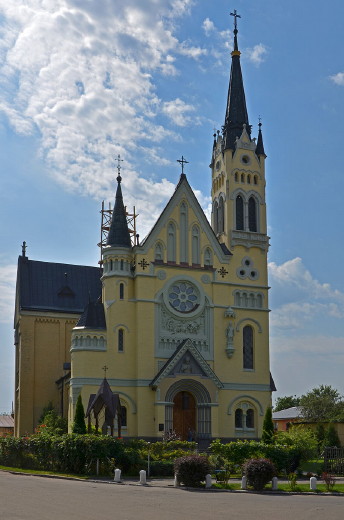 Image -- Fastiv: Elevation of the Cross Catholic Church.