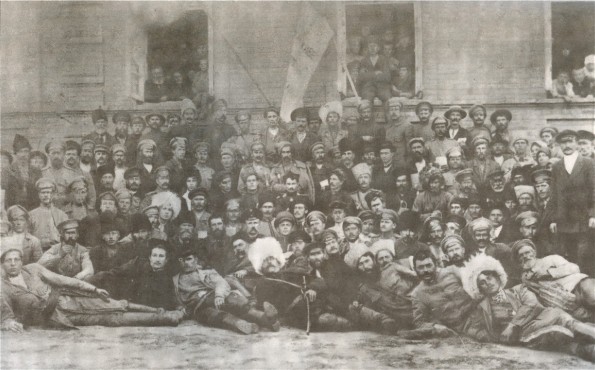 Image -- A congress of the Free Cossacks (Chyhyryn, October 1917).