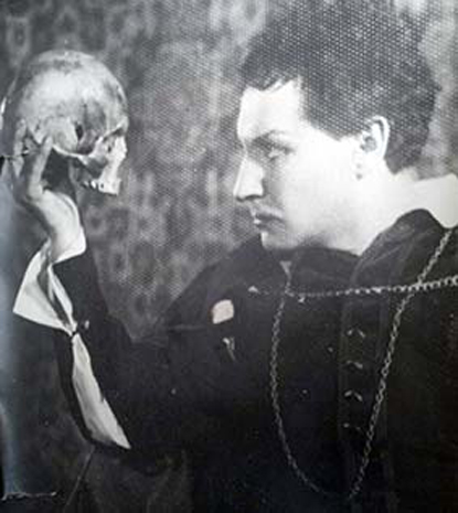 Image -- Yaroslav Helias as Hamlet.