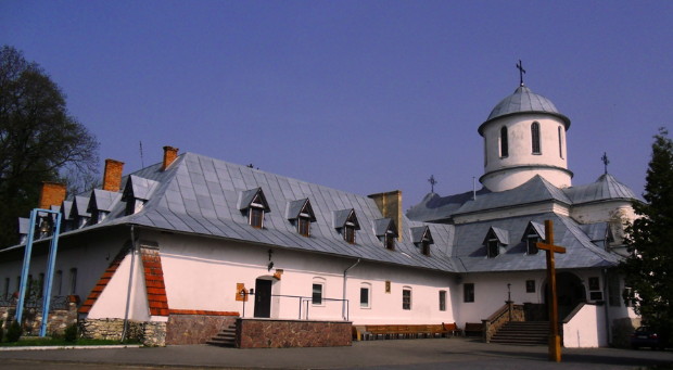 Image -- Horodok, Lviv oblast: Transfiguration Church (15th century).