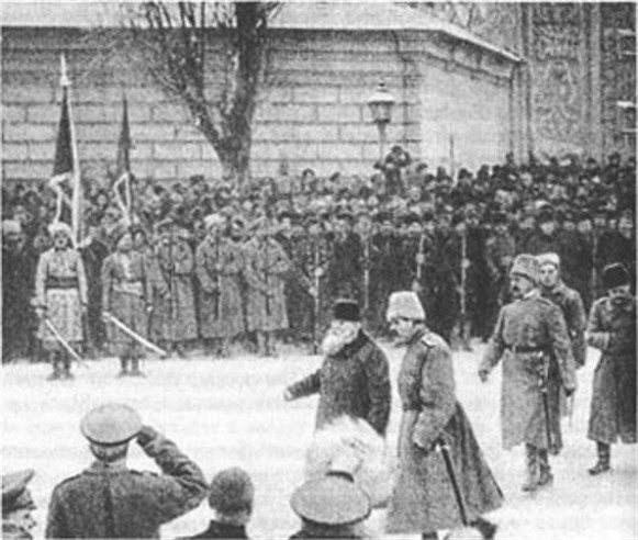 Image -- Mykhailo Hrushevsky at the parade of the Free Cossacks.