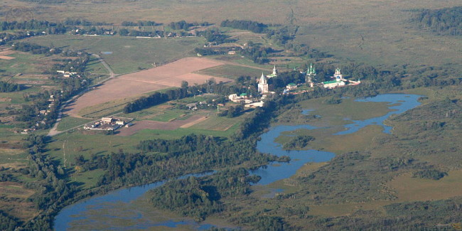 Image -- A view of the Hustynia Trinity Monastery.