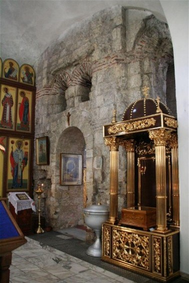 Image -- Kerch: The interior of the Church of John the Baptist (10th century).