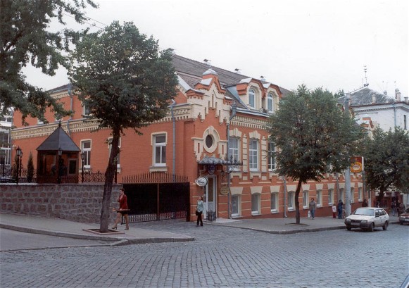Image -- A street in Kropyvnytskyi.