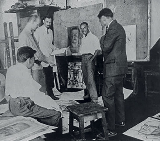 Image -- M. Kozyk, O. Bohomazov, L. Kramarenko, I. Vrona, and M. Boichuk at the Kyiv State Art Institute (late 1920s).