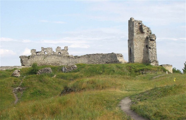 Image -- Ruins of the Kremianets castle (13th-17th centuries).