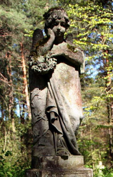 Image -- Hryhorii Kuznevych: a statue of an angel in the Stare Brusno cemetary.