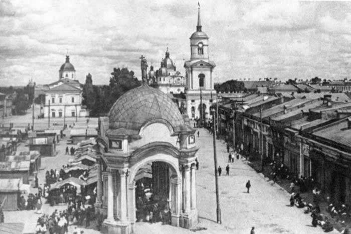 Image -- Kyiv Epiphany Brotherhood Monastery seen from Kontraktova Square (1900s).
