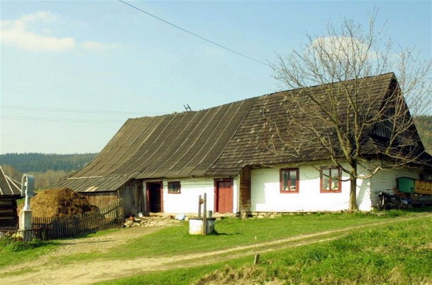 Image -- A Lemko homestead.