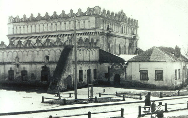 Image -- Liuboml: synagogue (before the Holocaust).