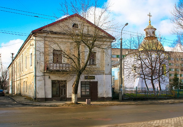 Image -- Lutsk: the Church and Monastery of the Elevation of the Cross.