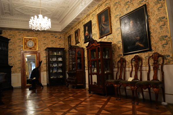 Image -- Lviv Historical Museum (exposition hall).