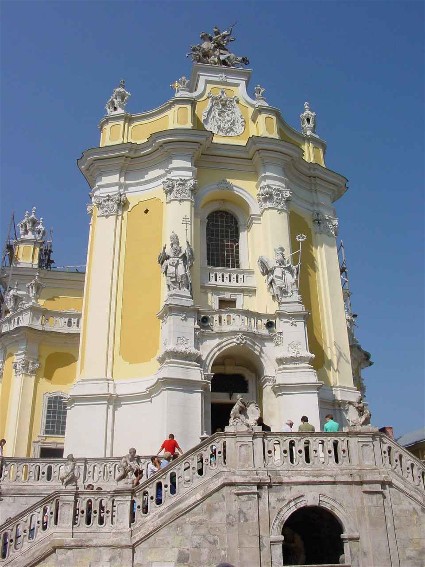 Image -- Saint George's Cathedral in Lviv (main entrance).