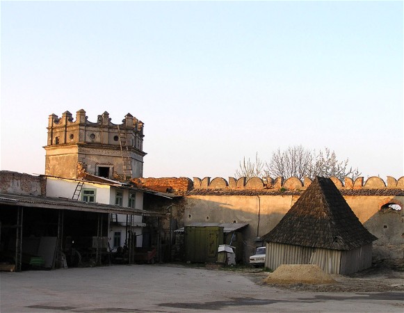 Image -- A fortified monastery in Mezhyrich, Rivne oblast.