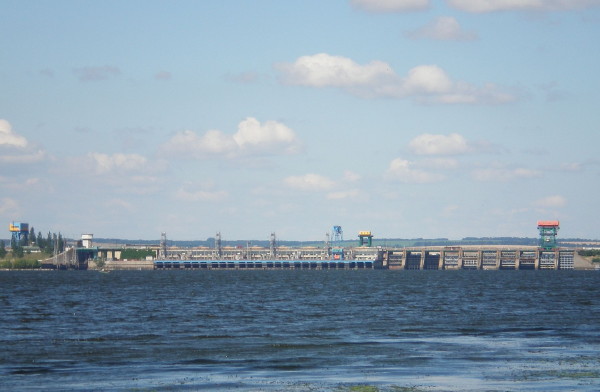 Image -- The Middle Dnipro Hydroelectric Station.