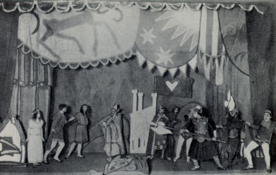 Image -- A scene from Les Kurbas' production of F. Grillparzer's Weh dem, der lugt! (in the commedia dell'arte style) in Molodyi Teatr (1918).