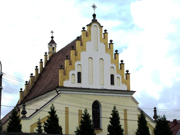 Image -- Mostyska, Lviv oblast: Church of Saint John the Baptist (17th century).