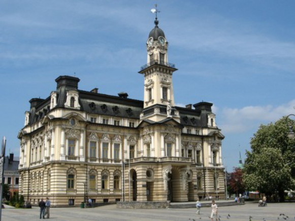Image -- Nowy Sacz: city hall.