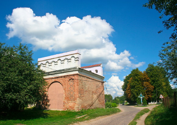 Image -- Olyka: The Lutsk Gate.