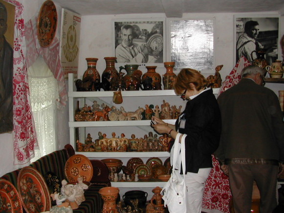 Image -- Opishnia: Poshyvailo family memorial museum.