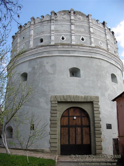 Image -- The Lutsk Tower of the Ostrih castle (14th-16th century).