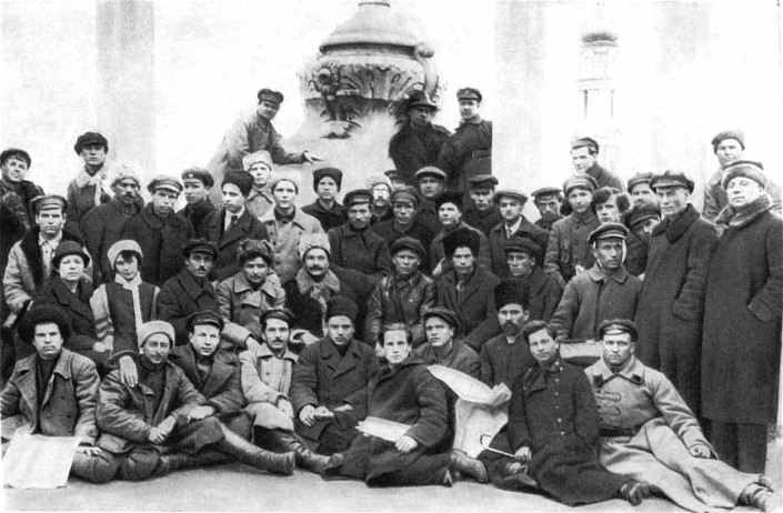 Image -- Members of the Pluh writers' union (Kharkiv, 1923)