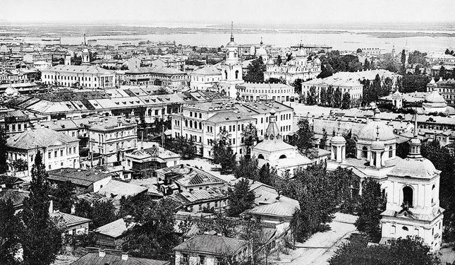 Image -- Panorama of the Podil district in Kyiv with the Kyiv Epiphany Brotherhood Monastery (center; 1900s photo).