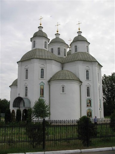 Image -- Pryluka: Transfiguration Cathedral (18th century).