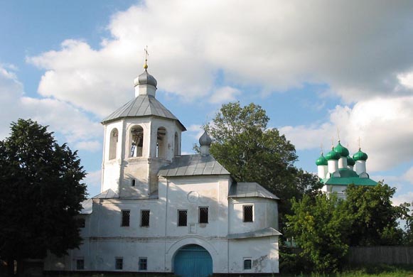 Image -- Putyvl: The Annunciation Church (1693-7) of the Transfiguration Monastery.