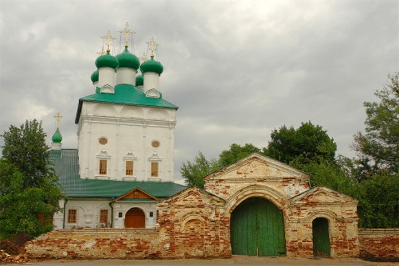 Image -- Putyvl: The Transfiguration Monastery.