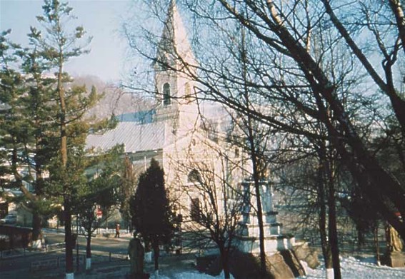 Image -- A Roman Catholic Church in Rakhiv.