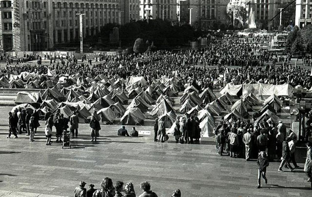 Image - The Revolution on Granite: strikers' tent city (Kyiv, October 1990).