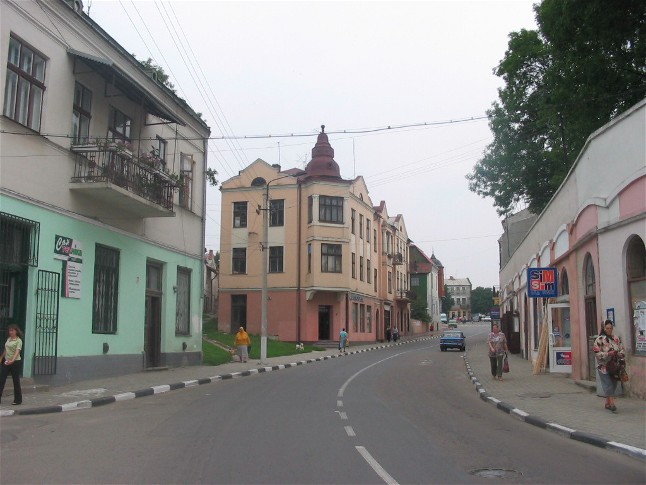 Image -- Rohatyn: a street in town centre.