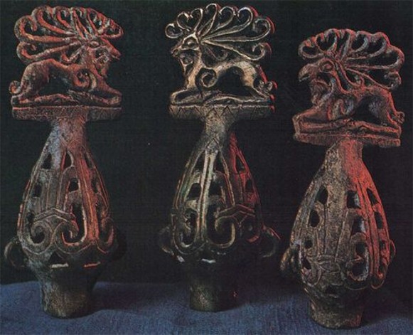 Image -- Scythian sculptures from the Tovsta Mohyla kurhan.